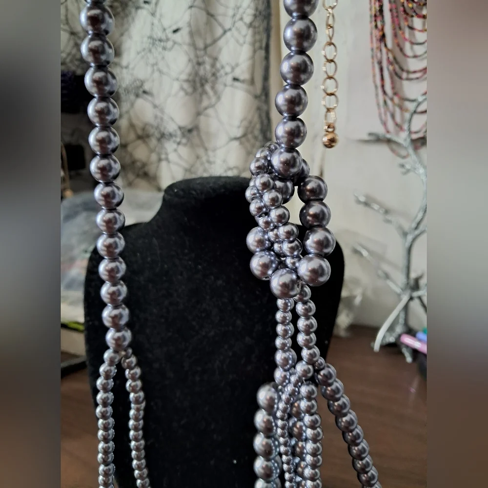 QVC Isaac Mizrahi Platinum gray pearl necklace